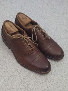 Bass (Banks Model) Medium Brown Leather Cap Toe Brogue Shoes 10.5 M